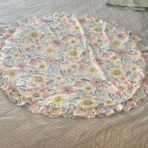 Floral Round Ruffled Playmat